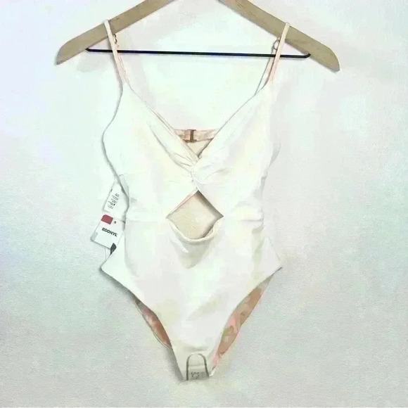 NWT L*SPACE Kyslee One-Piece Reversible Swimsuit in Paradise Blooms Size 8 - Picture 9 of 13